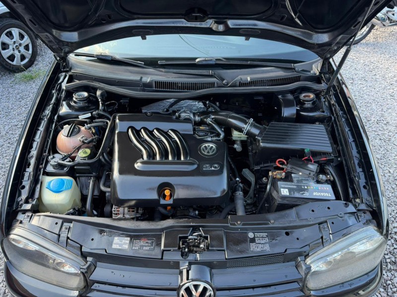GOLF 2.0 MI 8V GASOLINA 4P MANUAL - 2004 - CAXIAS DO SUL