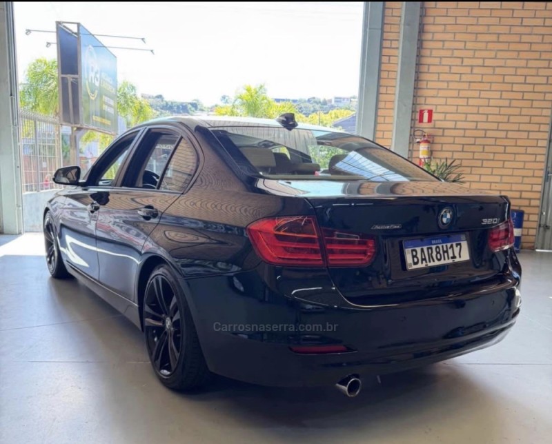 320I 2.0 16V TURBO ACTIVE FLEX 4P AUTOMÁTICO - 2014 - CAXIAS DO SUL