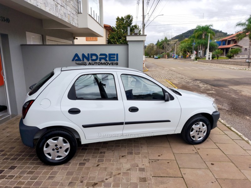 CELTA 1.0 MPFI LIFE 8V FLEX 4P MANUAL - 2009 - SERAFINA CORRêA