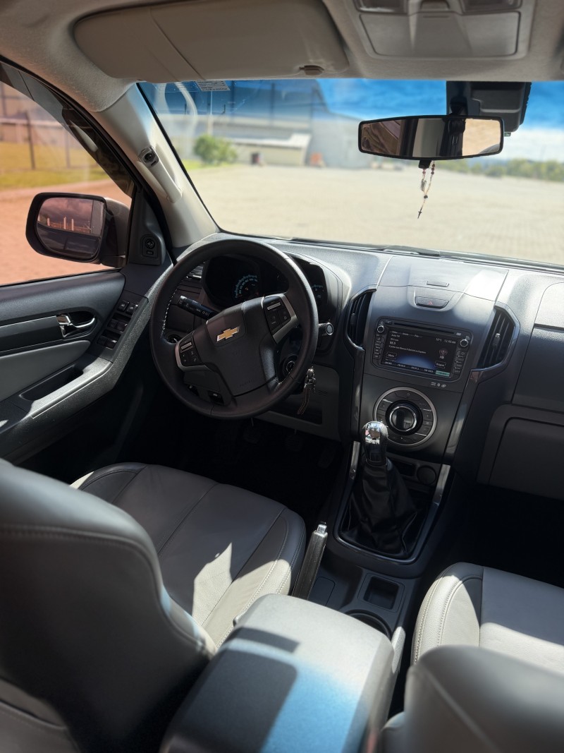 S10 2.4 LTZ 4X2 CD 8V FLEX 4P MANUAL - 2014 - ANTôNIO PRADO