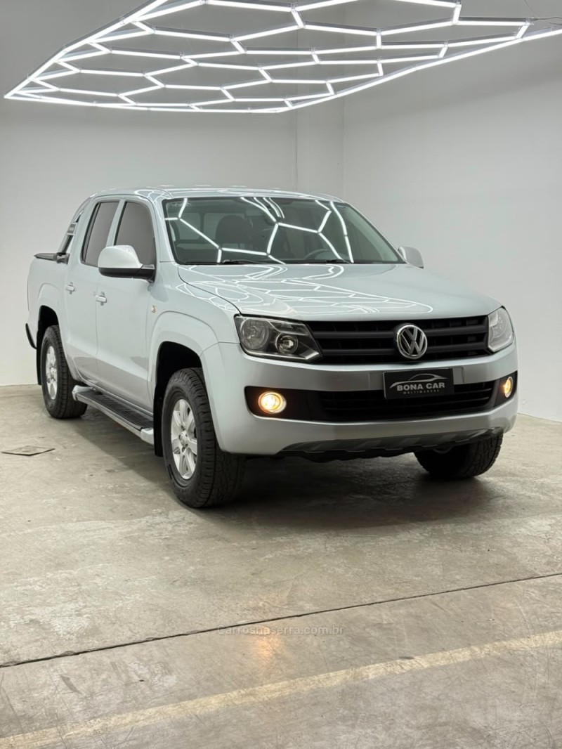 AMAROK 2.0 4X4 CD 16V TURBO INTERCOOLER DIESEL 4P MANUAL - 2011 - CAXIAS DO SUL