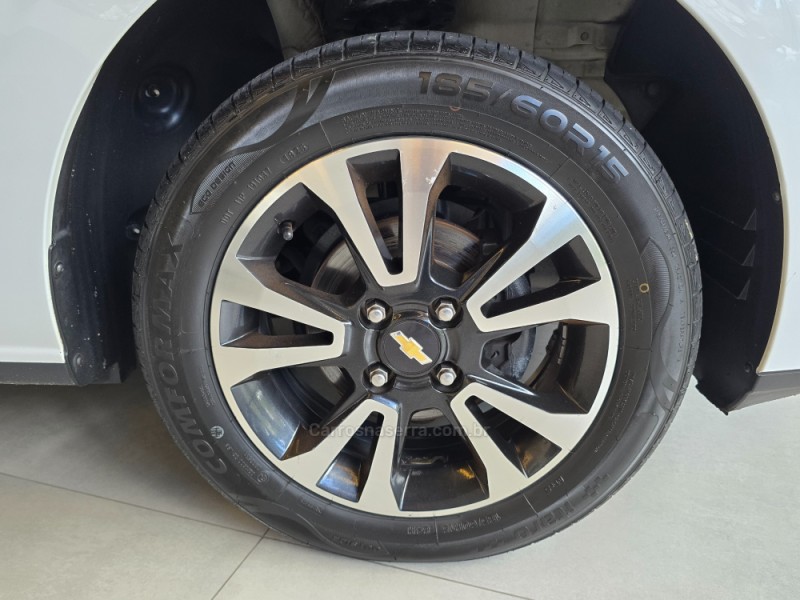 ONIX 1.4 MPFI LTZ 8V FLEX 4P MANUAL - 2015 - BENTO GONçALVES