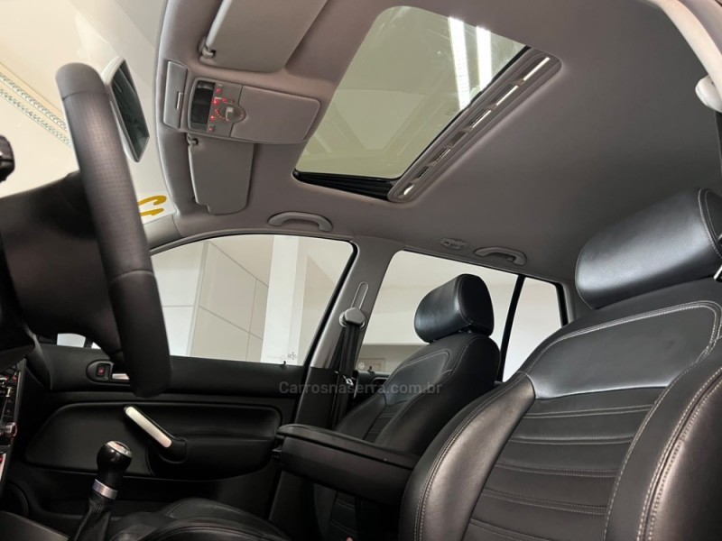 GOLF 1.6 MI SPORTLINE 8V FLEX 4P MANUAL - 2012 - TAQUARA