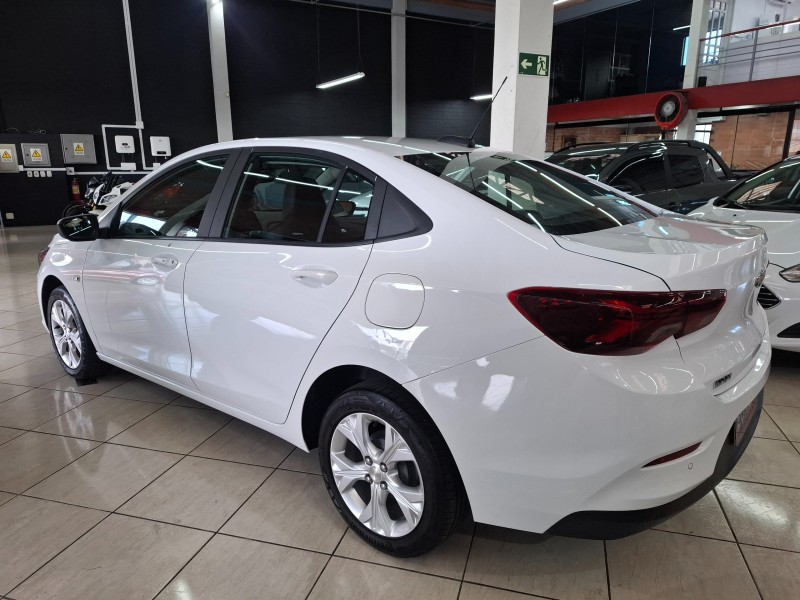 ONIX 1.0	LTZ PLUS 8V TURBO FLEX 4P AUTOMÁTICO - 2025 - FARROUPILHA