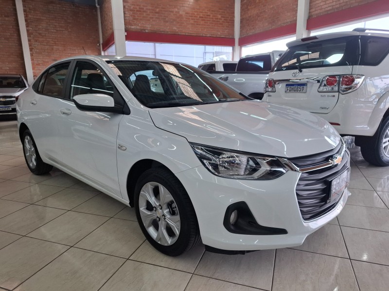 ONIX 1.0	LTZ PLUS 8V TURBO FLEX 4P AUTOMÁTICO - 2025 - FARROUPILHA