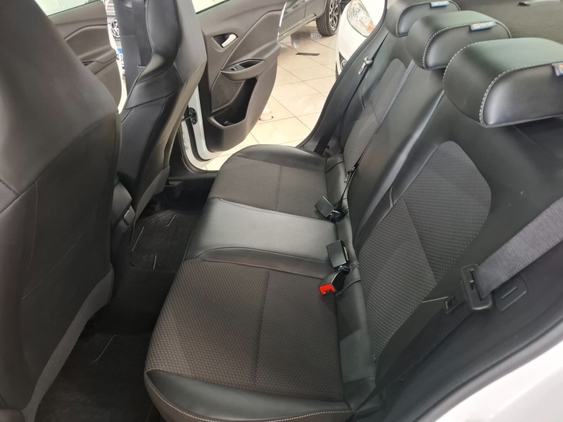 ONIX 1.0	LTZ PLUS 8V TURBO FLEX 4P AUTOMÁTICO - 2025 - FARROUPILHA