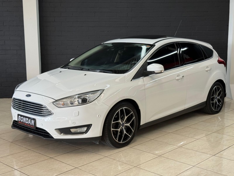 focus 2.0 titanium plus hatch 16v flex 4p auto 2016 farroupilha