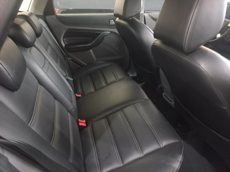FOCUS 2.0 TITANIUM PLUS 16V FLEX 4P AUTOMÁTICO - 2013 - BENTO GONçALVES