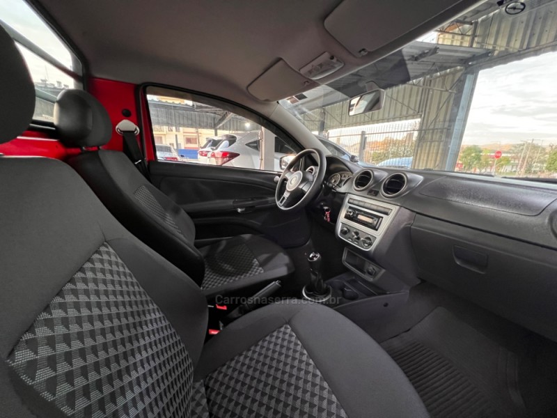 SAVEIRO 1.6 MI TRENDLINE CS 8V FLEX 2P MANUAL - 2015 - BOM PRINCíPIO