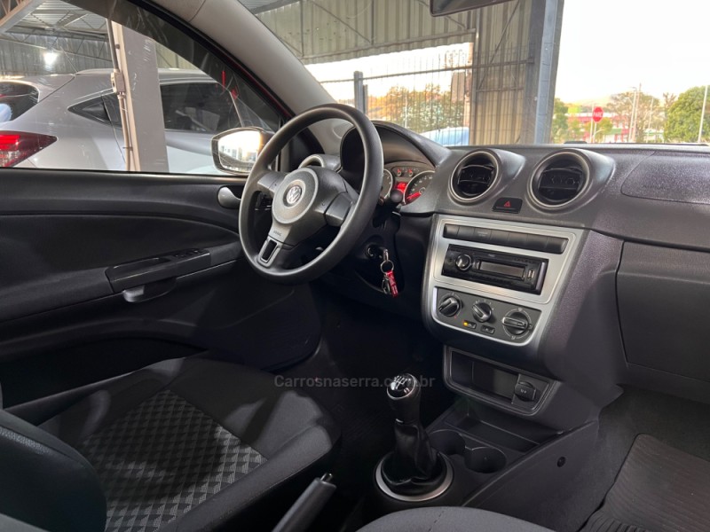 SAVEIRO 1.6 MI TRENDLINE CS 8V FLEX 2P MANUAL - 2015 - BOM PRINCíPIO