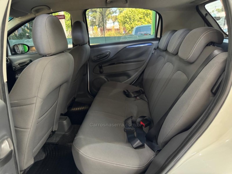 PUNTO 1.4 ATTRACTIVE 8V FLEX 4P MANUAL - 2014 - CAXIAS DO SUL
