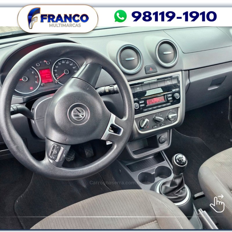 VOYAGE 1.0 MI TRENDLINE 8V FLEX 4P MANUAL - 2013 - VACARIA