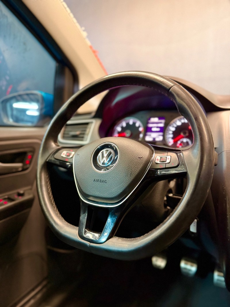 FOX 1.6 MSI HIGHLINE 16V FLEX 4P MANUAL - 2015 - CAXIAS DO SUL