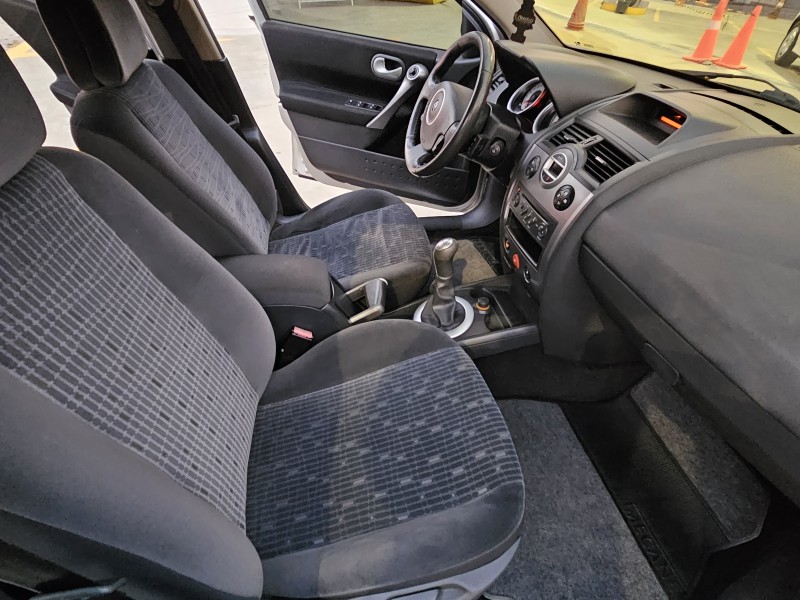 MÉGANE 1.6 DYNAMIQUE 16V FLEX 4P MANUAL - 2011 - CAXIAS DO SUL