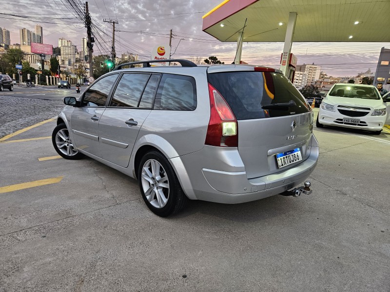 MÉGANE 1.6 DYNAMIQUE 16V FLEX 4P MANUAL - 2011 - CAXIAS DO SUL