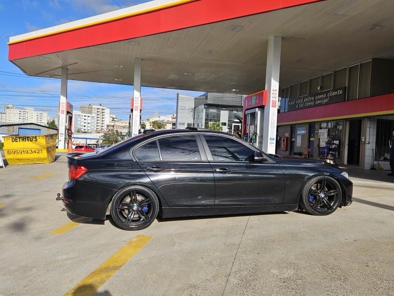 328I 2.0 SEDAN 16V GASOLINA 4P AUTOMÁTICO - 2013 - CAXIAS DO SUL
