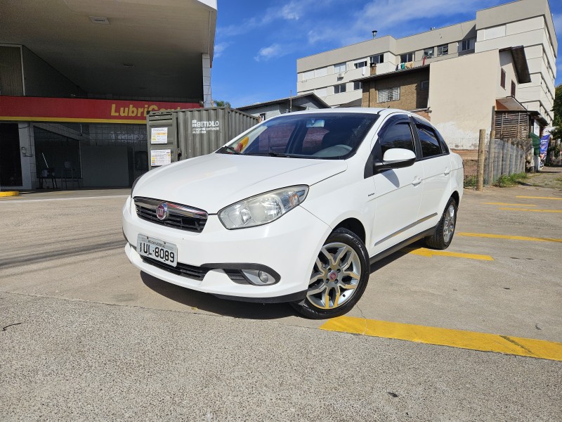siena 1.6 mpi essence 16v flex 4p automatizado 2013 caxias do sul