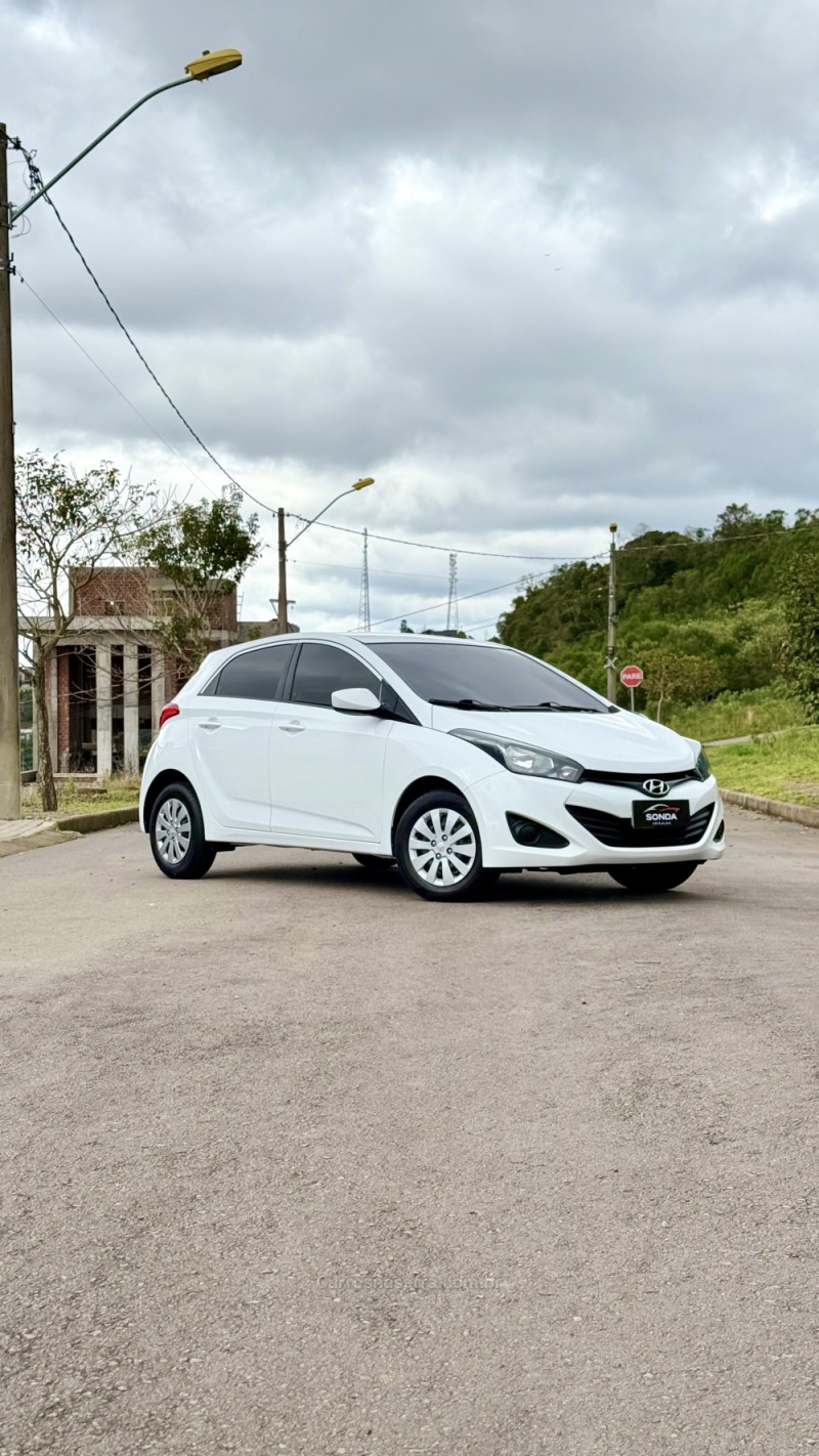 HB20 1.0 COMFORT 12V FLEX 4P MANUAL - 2015 - FLORES DA CUNHA