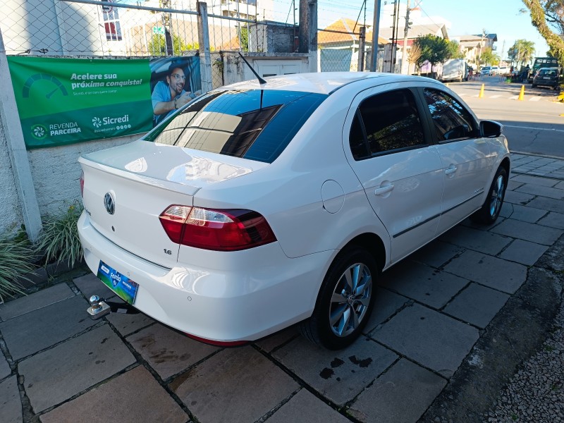 VOYAGE 1.6 MI COMFORTLINE 8V FLEX 4P MANUAL - 2013 - BENTO GONçALVES