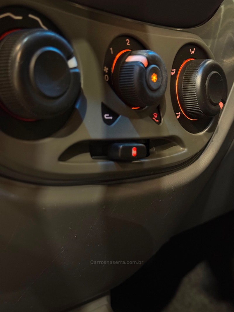 PALIO 1.4 MPI ATTRACTIVE 8V FLEX 4P MANUAL - 2012 - CAXIAS DO SUL