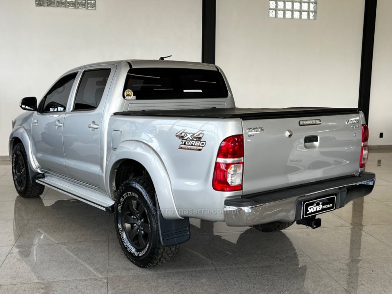 HILUX 3.0 SRV 4X4 CD 16V TURBO INTERCOOLER DIESEL 4P AUTOMÁTICO - 2013 - VACARIA