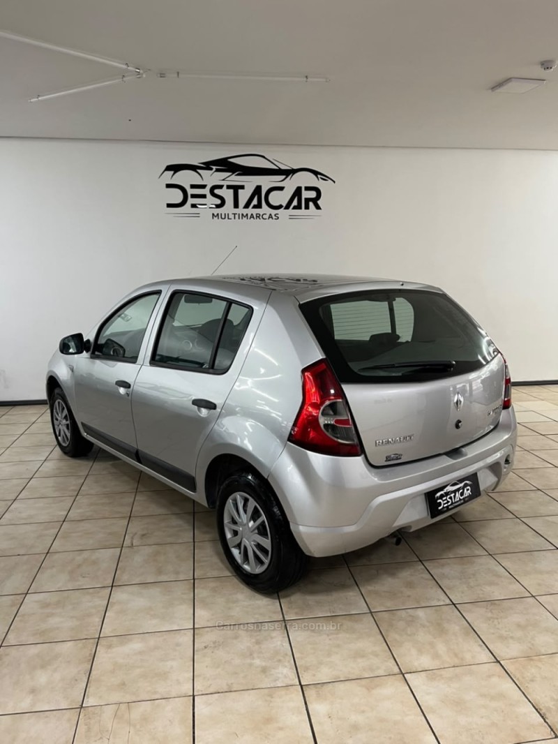 SANDERO 1.0 EXPRESSION 16V FLEX 4P MANUAL - 2011 - CAXIAS DO SUL