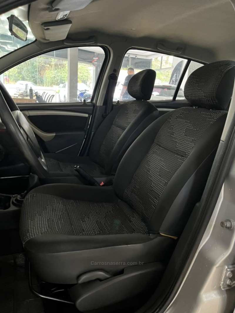 SANDERO 1.0 EXPRESSION 16V FLEX 4P MANUAL - 2011 - CAXIAS DO SUL