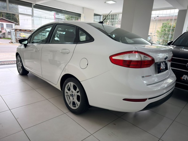FIESTA 1.6 SE SEDAN 16V FLEX 4P AUTOMÁTICO - 2015 - CAXIAS DO SUL