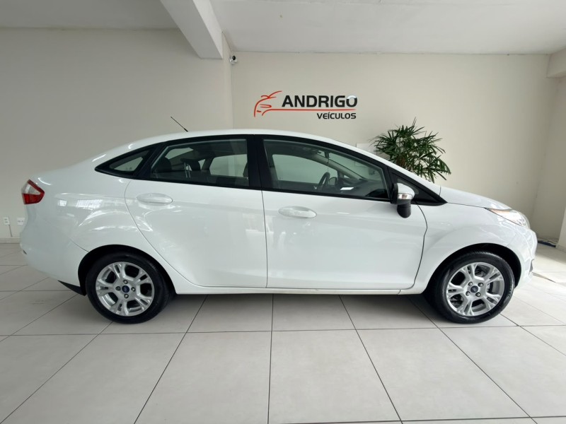 FIESTA 1.6 SE SEDAN 16V FLEX 4P AUTOMÁTICO - 2015 - CAXIAS DO SUL