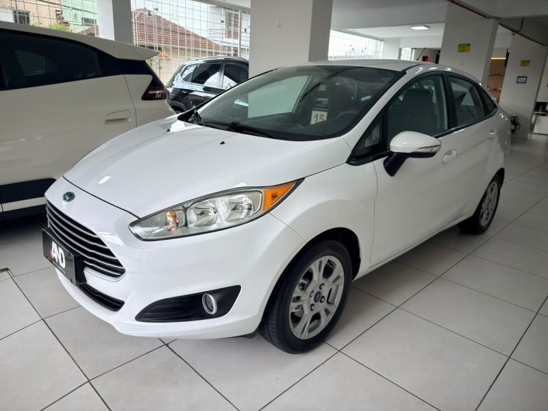 FIESTA 1.6 SE SEDAN 16V FLEX 4P AUTOMÁTICO - 2015 - CAXIAS DO SUL