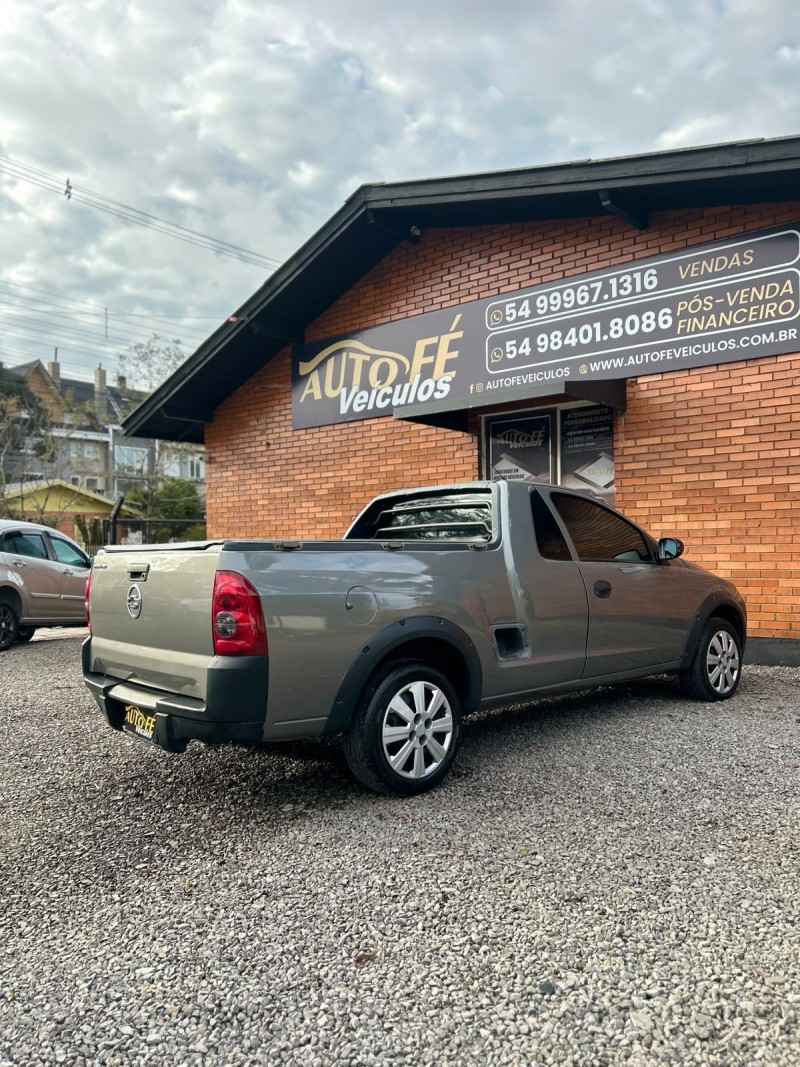 MONTANA 1.8 MPFI CONQUEST CS 8V FLEX 2P MANUAL - 2005 - CANELA