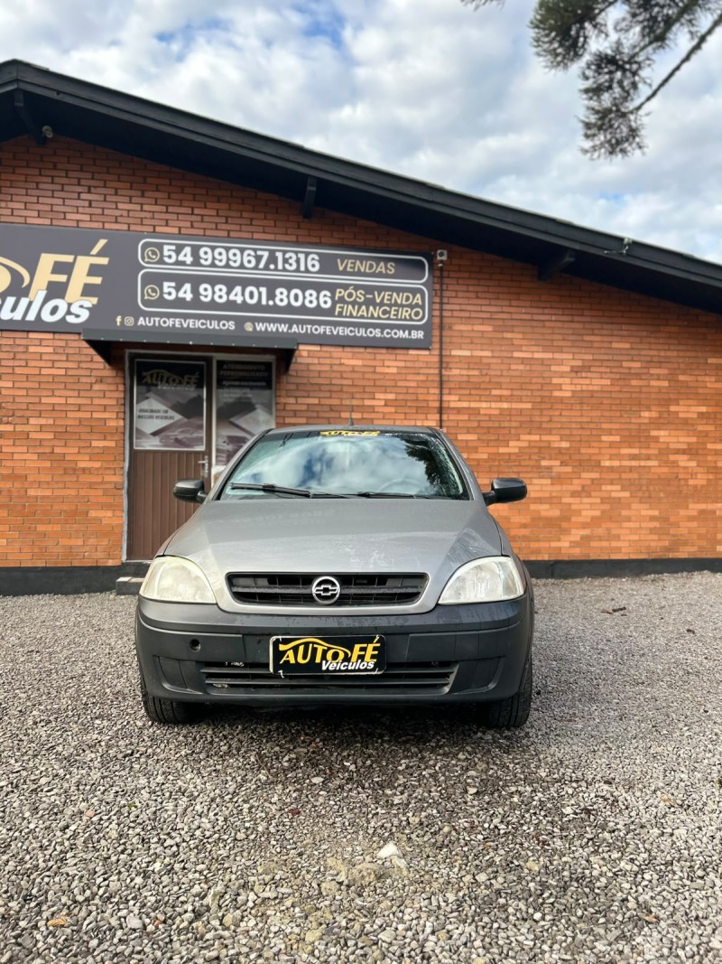 MONTANA 1.8 MPFI CONQUEST CS 8V FLEX 2P MANUAL - 2005 - CANELA