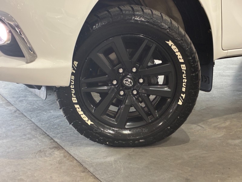 HILUX 2.8 SRX 4X4 CD 16V DIESEL 4P AUTOMÁTICO - 2016 - VENâNCIO AIRES
