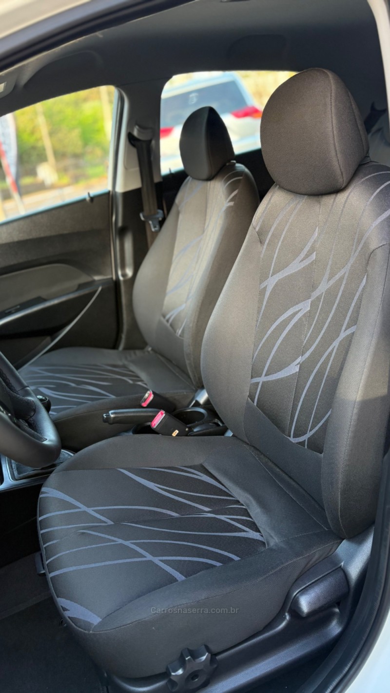 HB20 1.0 COMFORT PLUS 12V FLEX 4P MANUAL - 2013 - LAJEADO