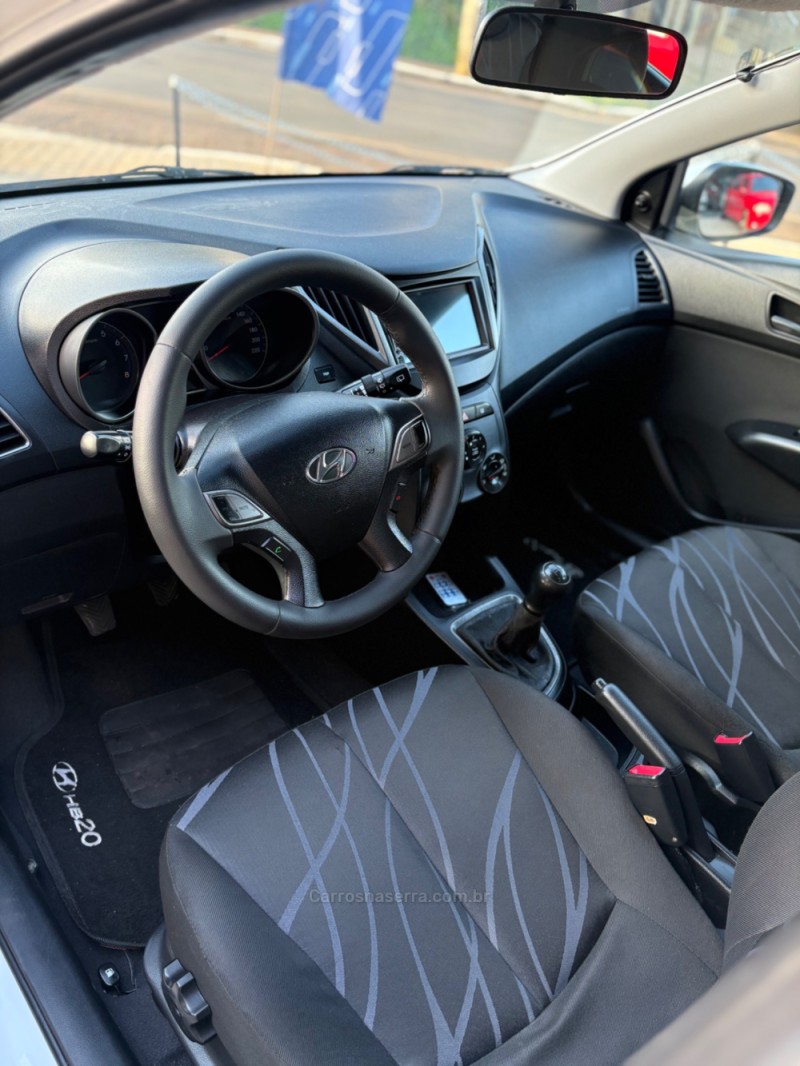 HB20 1.0 COMFORT PLUS 12V FLEX 4P MANUAL - 2013 - LAJEADO