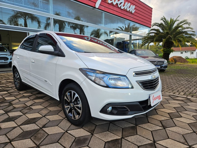 ONIX 1.4 MPFI LTZ 8V FLEX 4P MANUAL