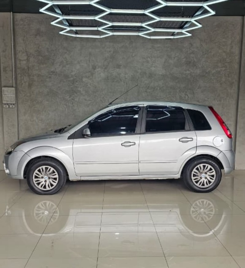 FIESTA 1.6 MPI HATCH 8V FLEX 4P MANUAL - 2009 - CAXIAS DO SUL