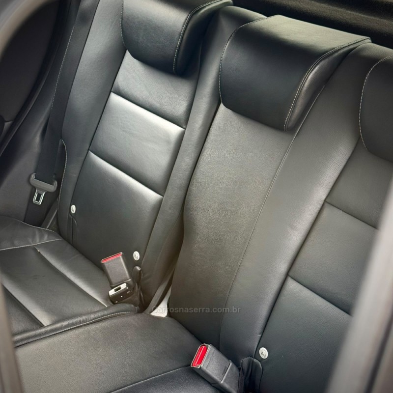 HR-V 1.8 16V FLEX EXL 4P AUTOMÁTICO - 2016 - ENCANTADO