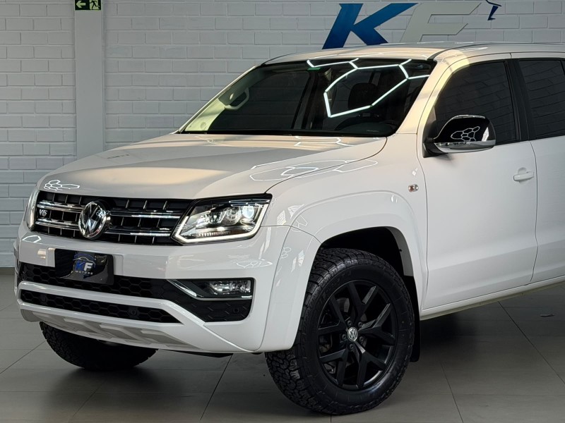 AMAROK 3.0 V6 TDI HIGHLINE CD DIESEL 4MOTION AUTOMÁTICO - 2021 - NOVO HAMBURGO