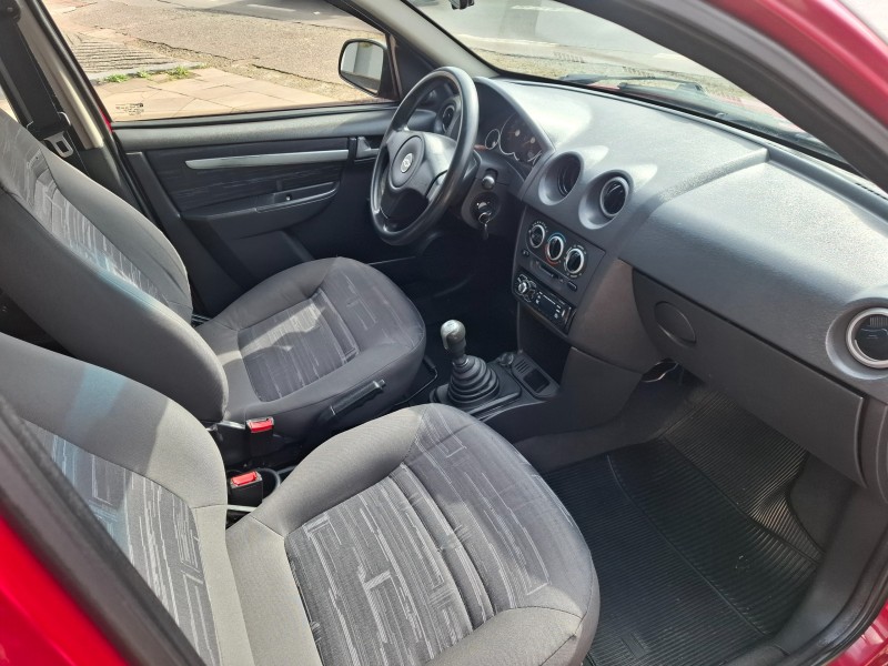 PRISMA 1.4 MPFI MAXX 8V FLEX 4P MANUAL - 2009 - FARROUPILHA