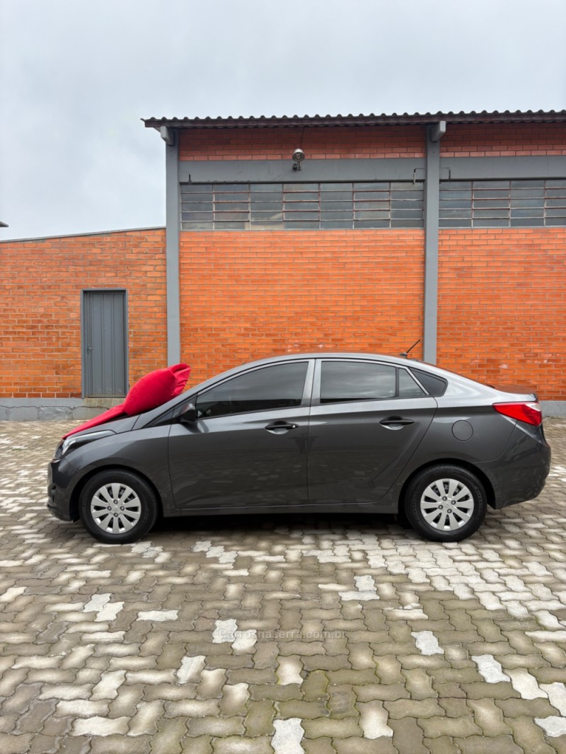 HB20S 1.0 COMFORT PLUS 12V FLEX 4P MANUAL - 2014 - CAXIAS DO SUL