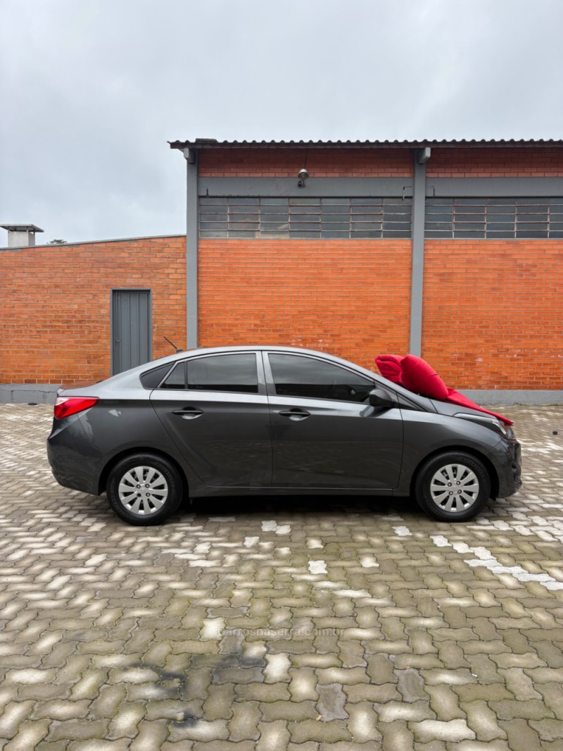 HB20S 1.0 COMFORT PLUS 12V FLEX 4P MANUAL - 2014 - CAXIAS DO SUL