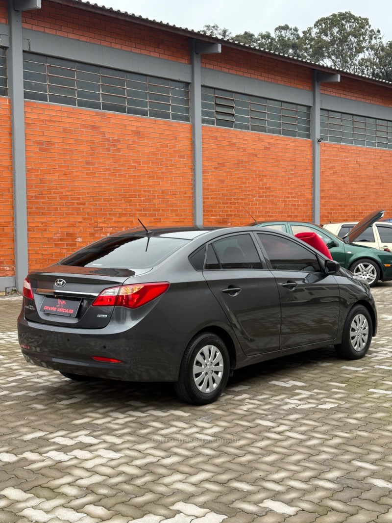 HB20S 1.0 COMFORT PLUS 12V FLEX 4P MANUAL - 2014 - CAXIAS DO SUL