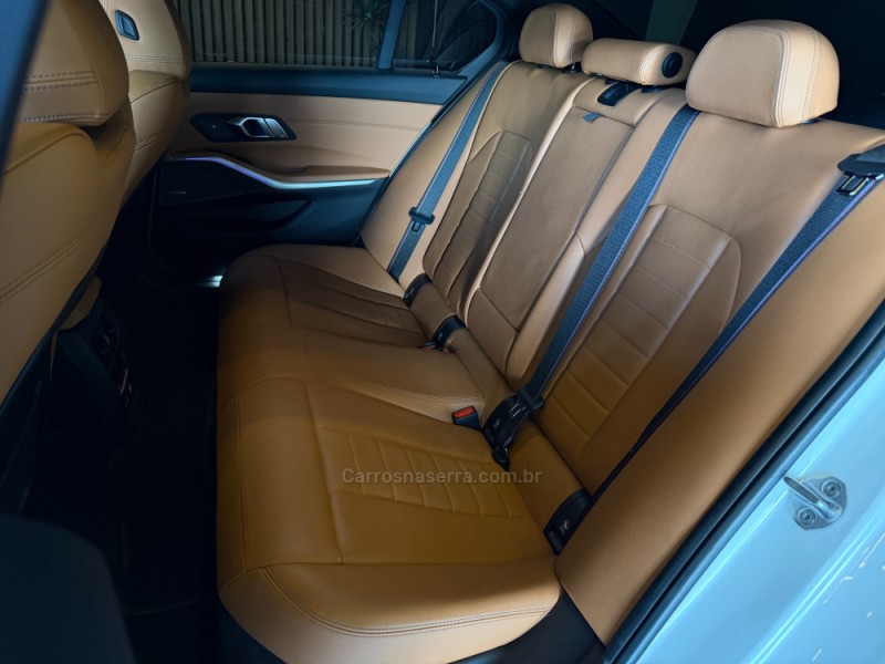 320I 2.0 M SPORT 16V TURBO GASOLINA 4P AUTOMÁTICO - 2021 - CAXIAS DO SUL