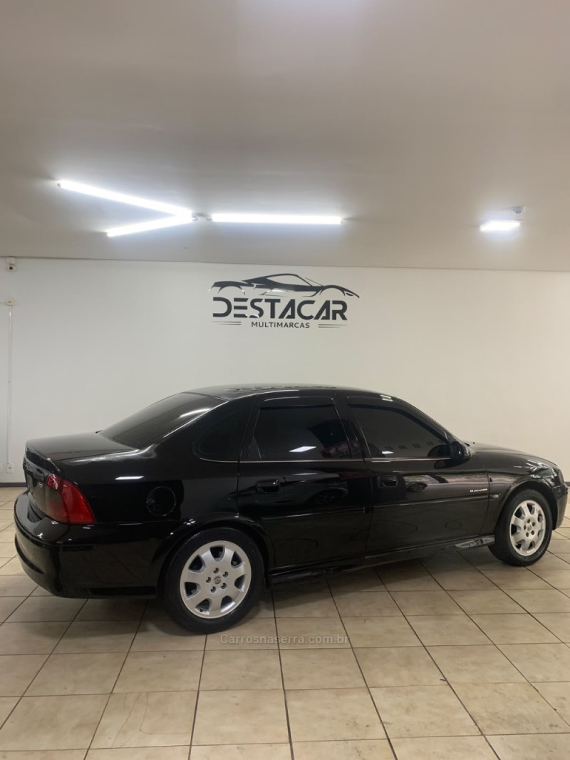 VECTRA 2.0 MPFI ELEGANCE 8V 140CV FLEX 4P MANUAL - 2005 - CAXIAS DO SUL