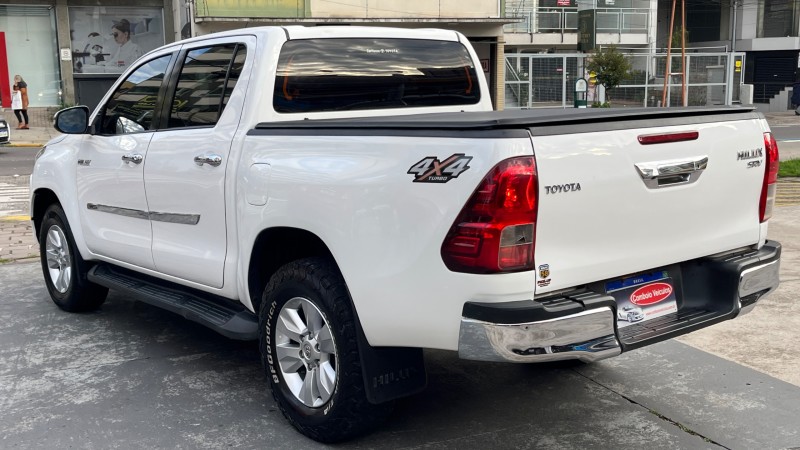 HILUX 2.8 SRV 4X4 CD 16V DIESEL 4P AUTOMÁTICO - 2017 - CAXIAS DO SUL