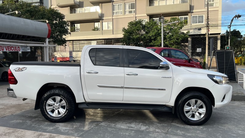 HILUX 2.8 SRV 4X4 CD 16V DIESEL 4P AUTOMÁTICO - 2017 - CAXIAS DO SUL