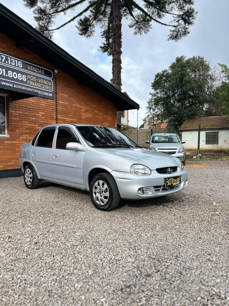 CORSA 1.0 MPFI MILENIUM SEDAN 8V GASOLINA 4P MANUAL - 2001 - CANELA