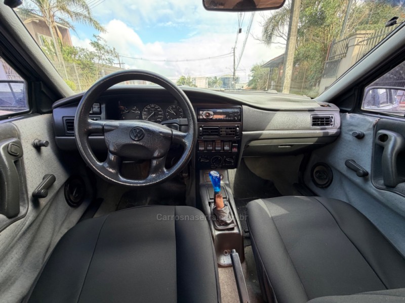 SANTANA 1.8 MI 8V GASOLINA 4P MANUAL - 1997 - CAXIAS DO SUL