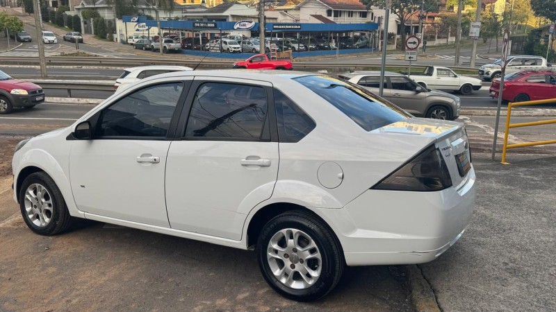 FIESTA 1.6 ROCAM SE SEDAN 8V FLEX 4P MANUAL - 2014 - CAXIAS DO SUL